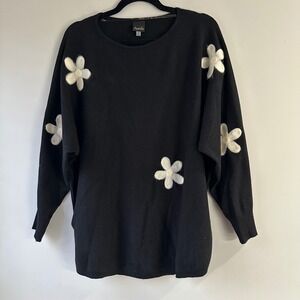Aaeda Sweater Womens 1X Black Good 3D Fuzzy Daisy Floral Applique Oversized